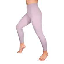 Load image into Gallery viewer, Master Athletics Women's High Rise 7/8 Performance Legging