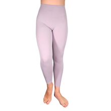 Load image into Gallery viewer, Master Athletics Women's High Rise 7/8 Performance Legging